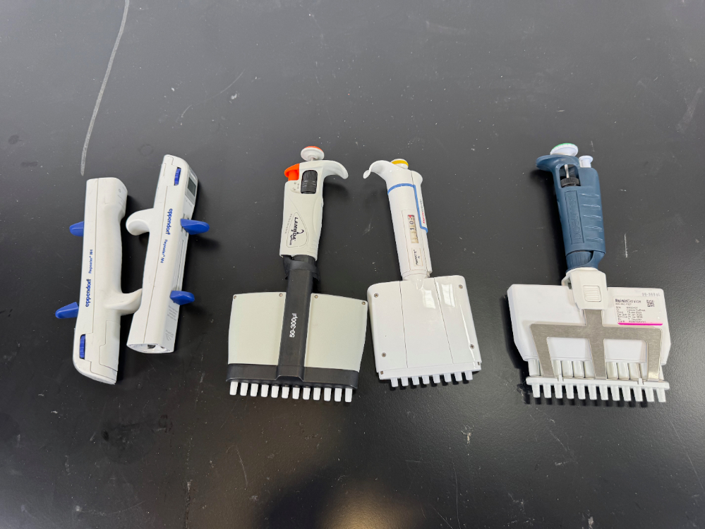 Image of Pipettes and PIpet Controllers - Quantity 5